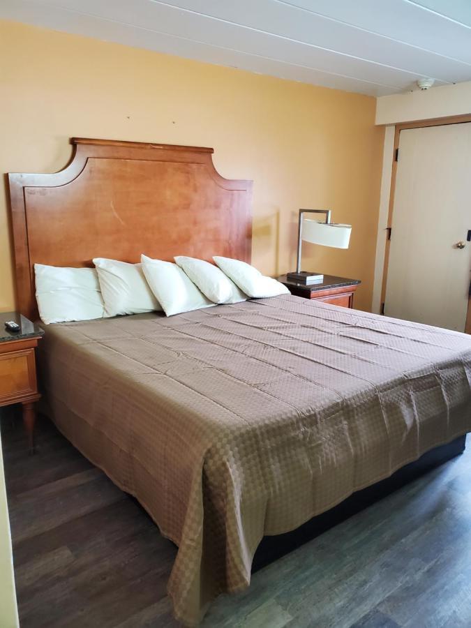 Budget Inn Of Бей-Сити Экстерьер фото