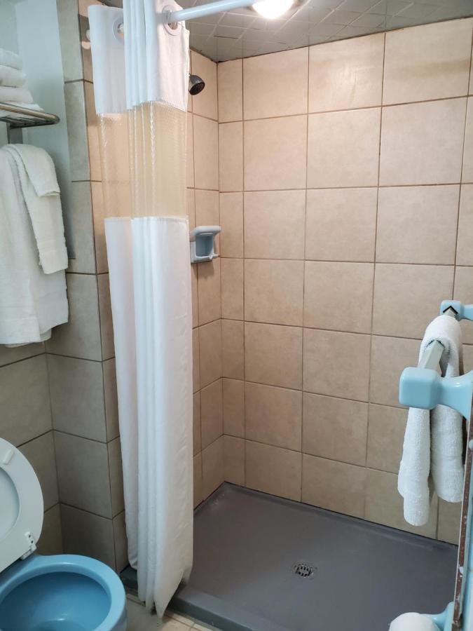 Budget Inn Of Бей-Сити Экстерьер фото
